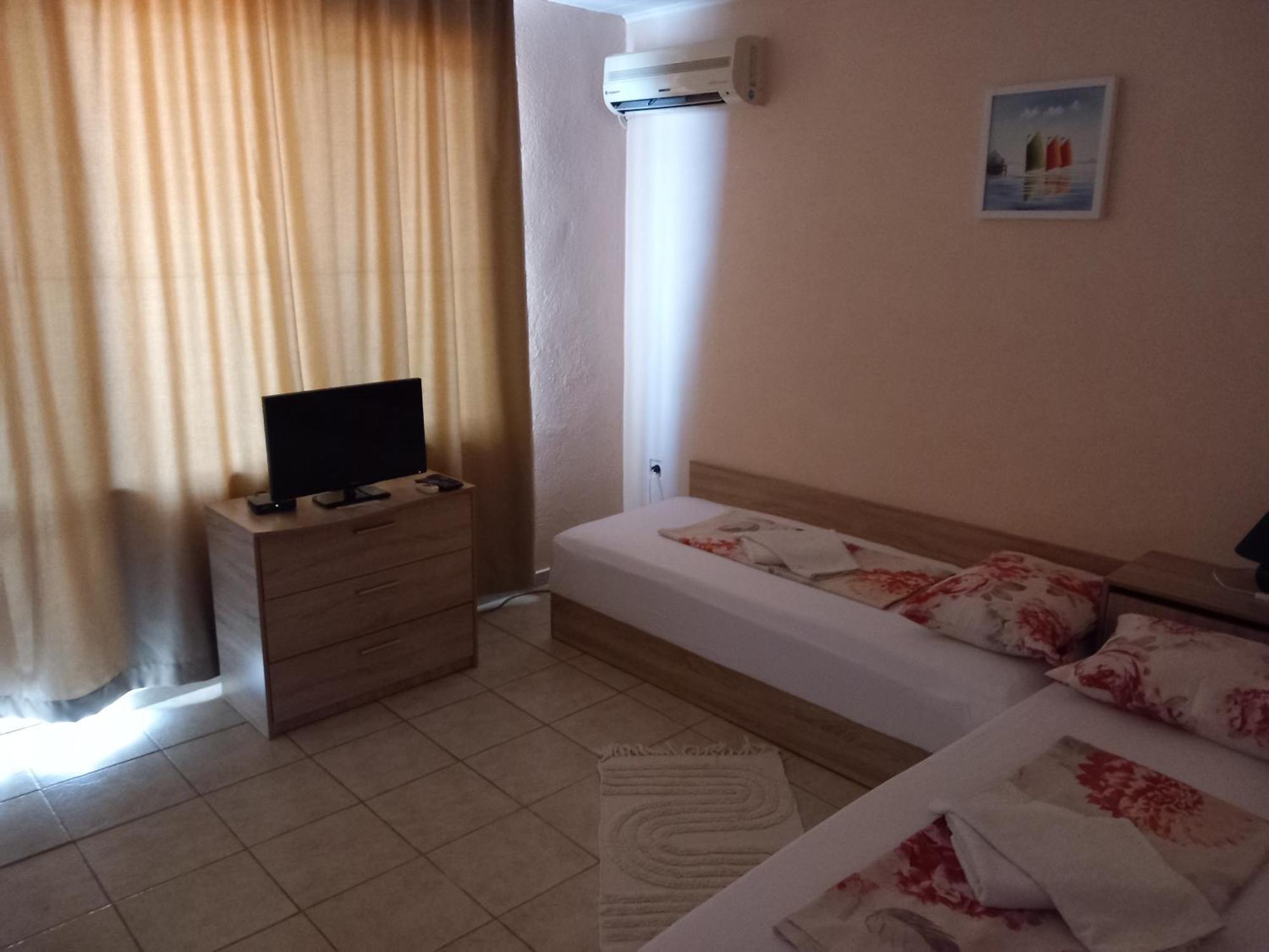 Hotel Къща За Гости Семейство Маврови Rezovo Exterior foto